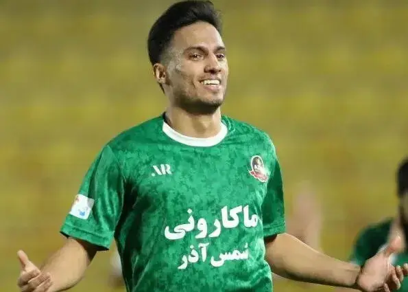 دیدار شمس آذر و آلومینیوم اراک در نیمه اول با تساوی 1-1 پایان یافت