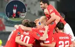 مردم روسیه برای دیدار و گرفتن عکس با نادر محمدی، مدافع تیم اسپارتاک صف کشیدند