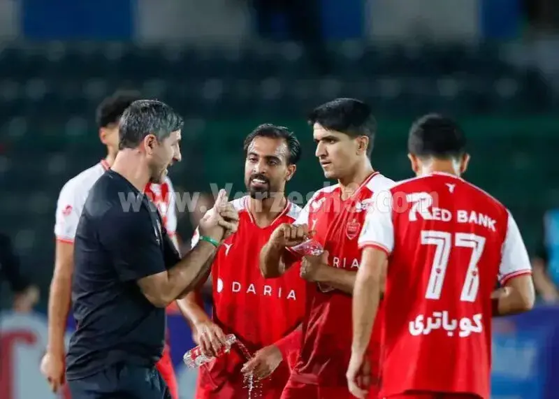 پوریا پورعلی پس از شکست مقابل تراکتور دچار بی‌خوابی شد و از هواداران عذرخواهی کرد