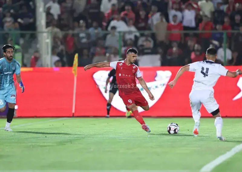 علی علیپور به عنوان دومین گلزن برتر تاریخ پرسپولیس معرفی شد