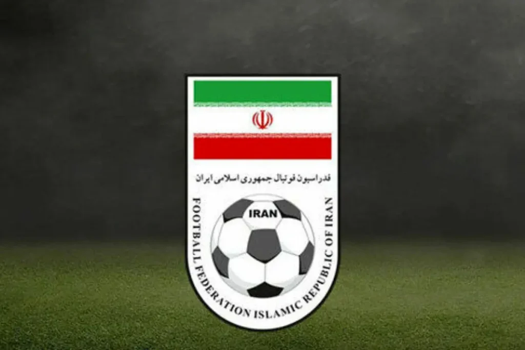 مازیار زارع پس از شکست ملوان در دقیقه 80 استعفا داد و از کنفرانس خبری و خبرنگار رسانهای به دلیل ارتباط با مافیای فوتبال اخراج کرد