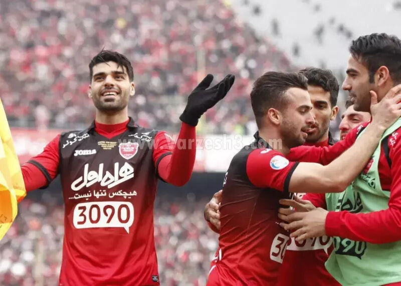 مصدومیتهای متوالی در دفاع چپ پرسپولیس چالشی برای برانکو