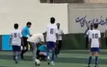 خشونت علیه داوران در فوتبال ایران؛ ویدئوی ضربوشتم در لیگ زیر ۱۳ سال اصفهان