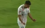 محمدحسین صادقی پس از گل تماشایی در دیدار کرمان مورد تقدیر پرسپولیسی‌ها قرار گرفت